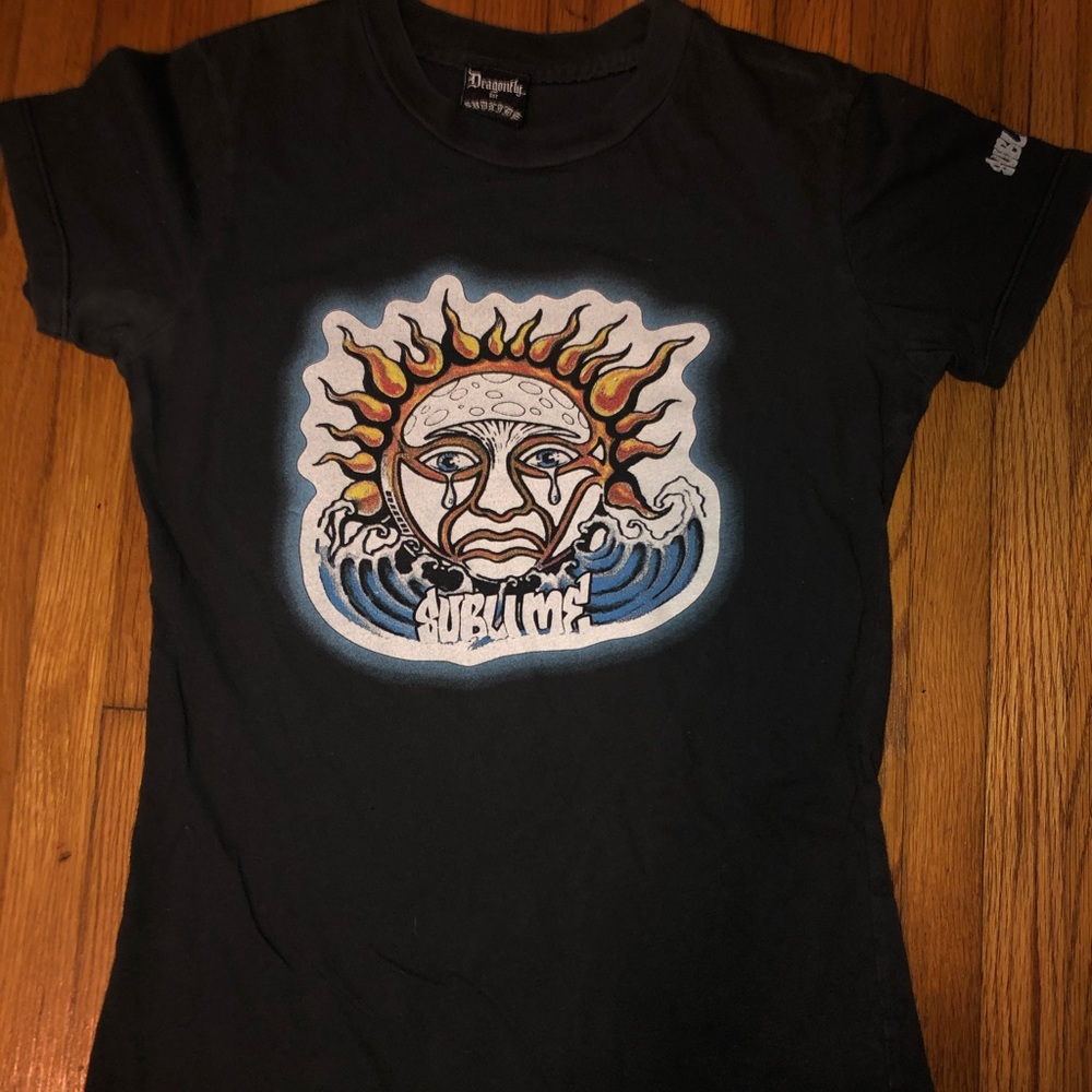 4 for $20- Babydoll Sublime Tee - women’s M